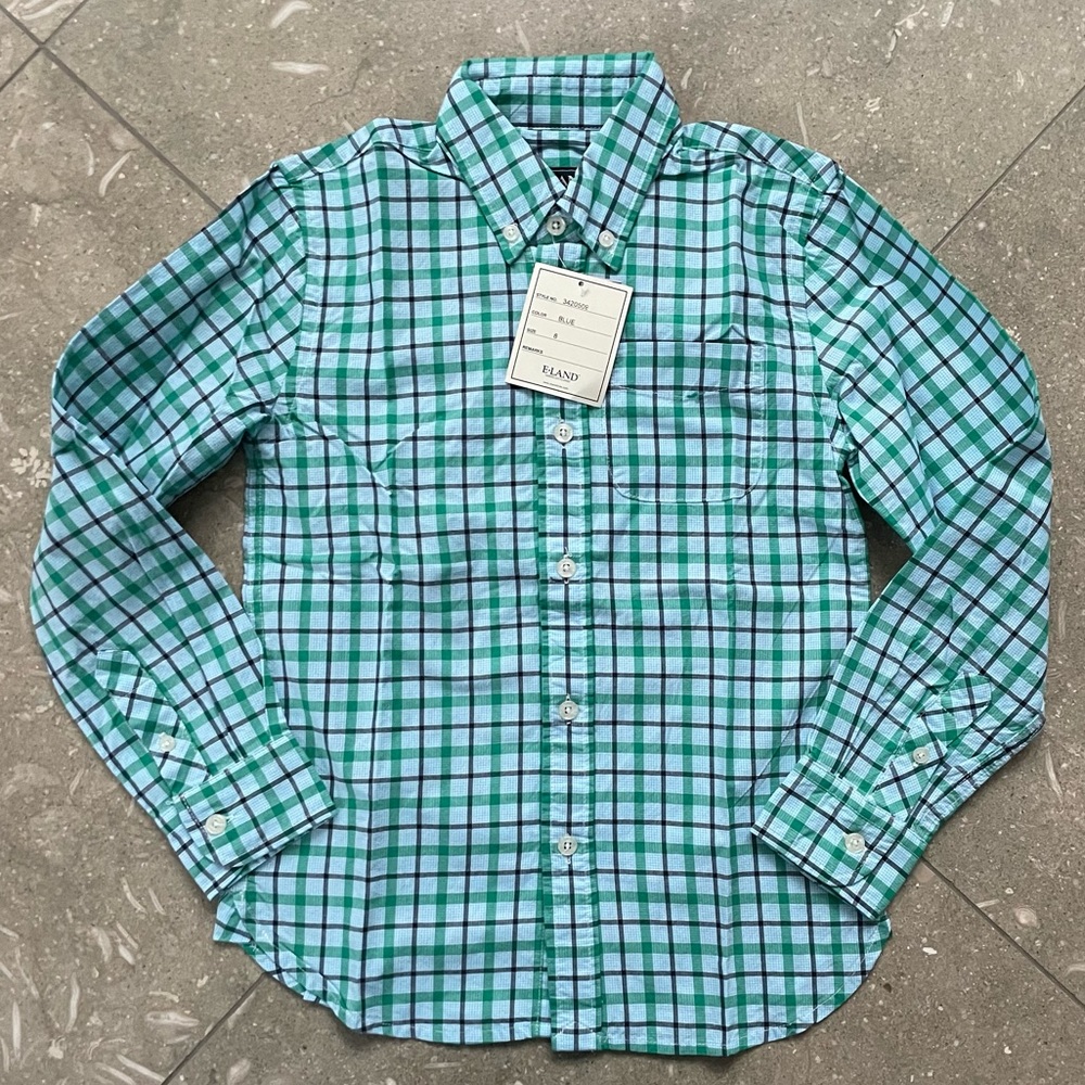 E-land button down dress shirt size 8 New with tags in bag